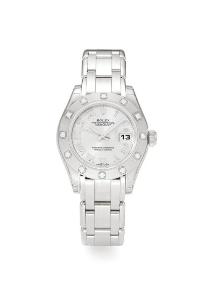 Rolex A LADY'S 18K WHITE GOLD AND DIAMOND-SET CENTRE SECONDS AUTOMATIC WRISTWATCH WITH BRACELET REF 80319 CASE Z468575 DATEJUST PEARLMASTER CIRCA 2010