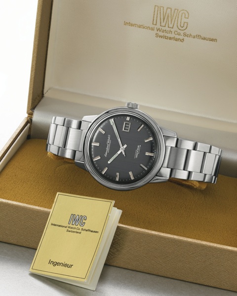 International Watch Co. A STAINLESS STEEL AUTOMATIC CENTRE SECONDS WRISTWATCH WITH DATE AND BRACELET REF 866 CASE 1813377 INGENIEUR CIRCA 1970
