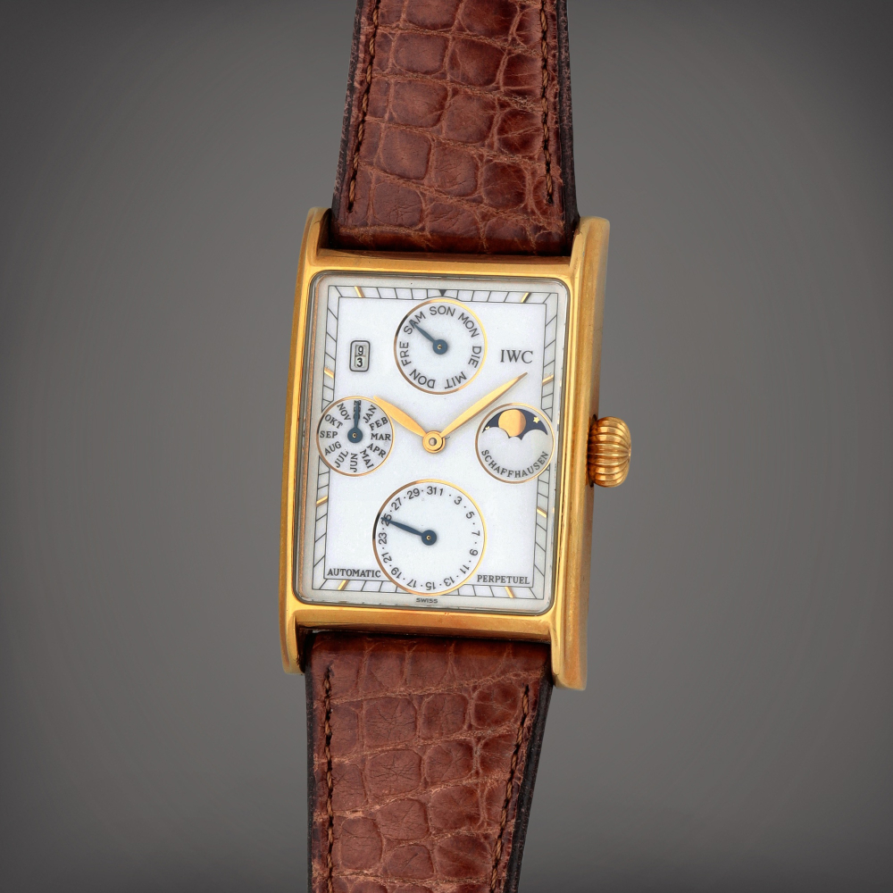 Novecento, Reference 3545 | A yellow gold perpetual calendar wristwatch with moon phases and year indication | Circa 1988