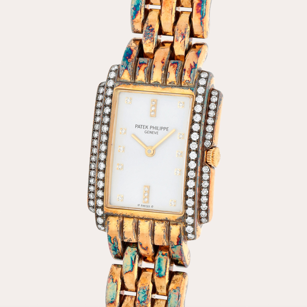 Patek Philippe Gondolo, Reference 4825/1J | A yellow gold and diamond-set bracelet watch | Circa 1995