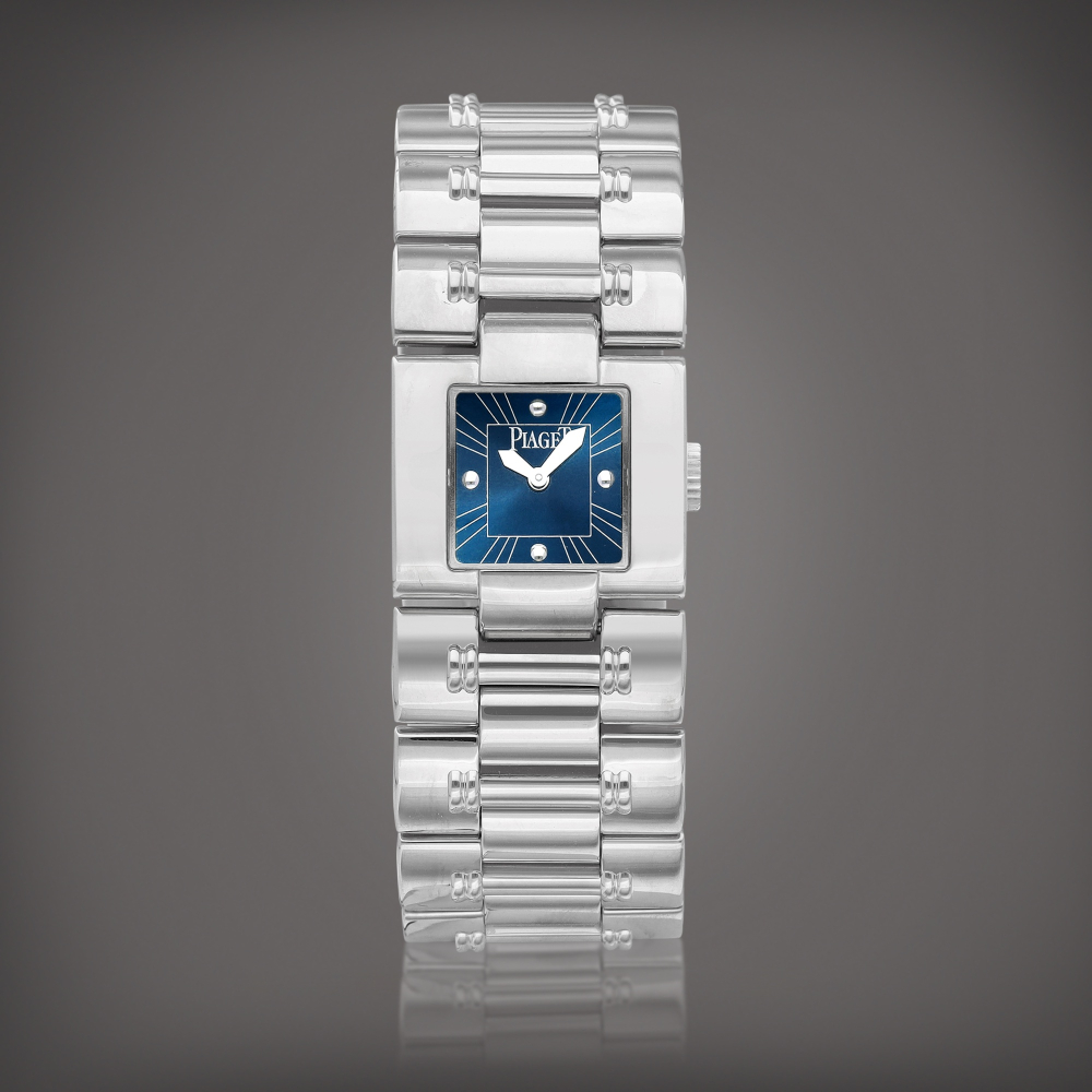 Dancer Reference 50010 K 83  A white gold bracelet watch Circa 2000    Dancer 50010 K 83  2000