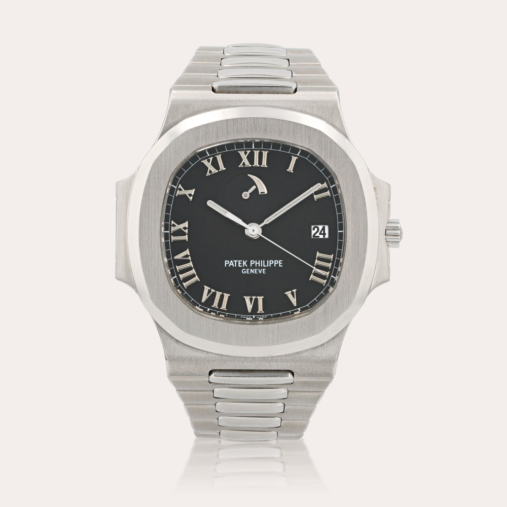 Patek PhilippeNautilus, reference 3710/1A Montre bracelet en acier avec date et indication de réserve de marche | Stainless steel wristwatch with date, power reserve indication and bracelet Vers 1998 | Circa 1998