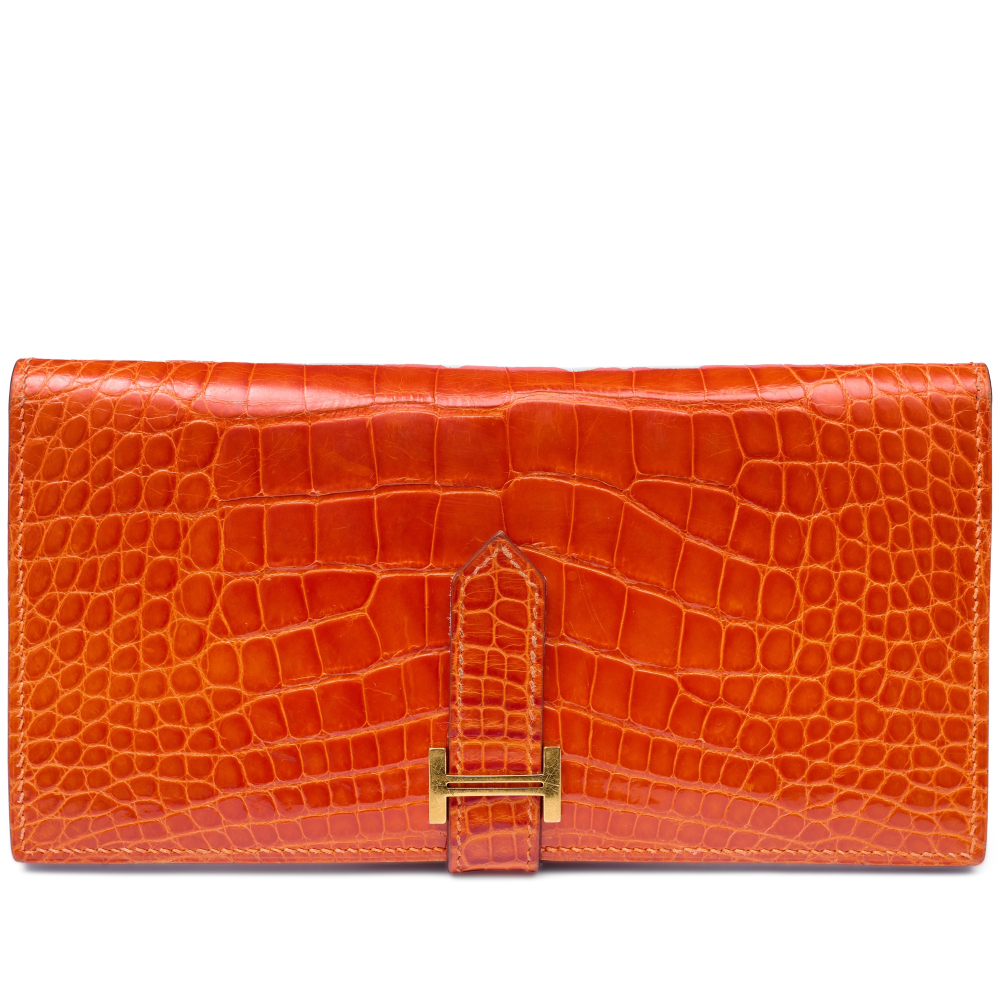 Hermès
Pain d’Epice Shiny Alligator Mississippiensis Bearn Wallet Gold Hardware, 2007