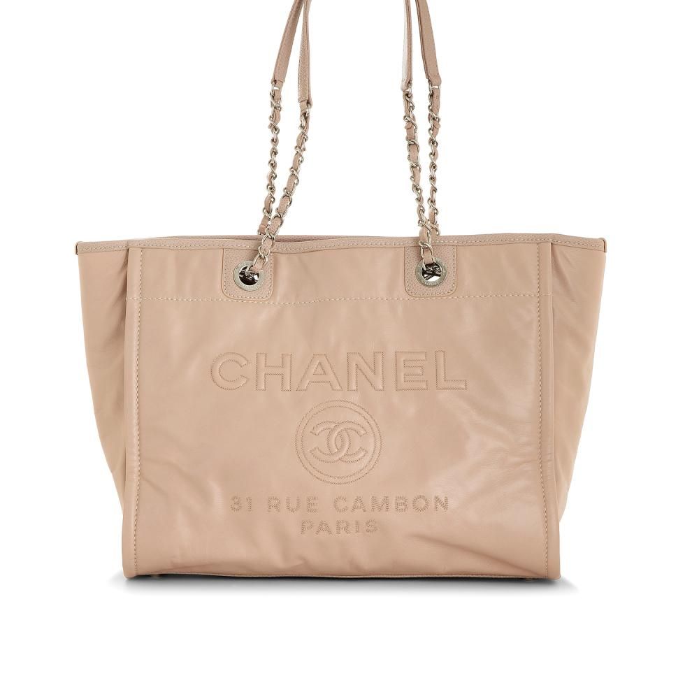 CHANEL Deauville shopping bag in pink leather