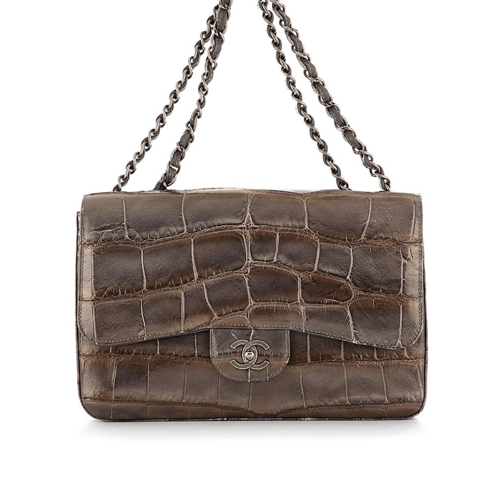 #CHANEL Timeless Jumbo handbag in grey silver alligator leather (alligator mississippiensis) Hardware in silver metalChain strap in...