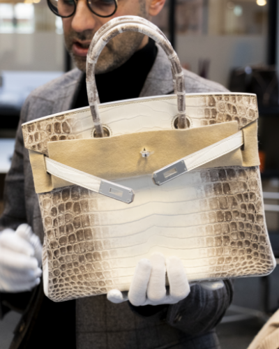 €160,000: New Sales Record for Collector Square!